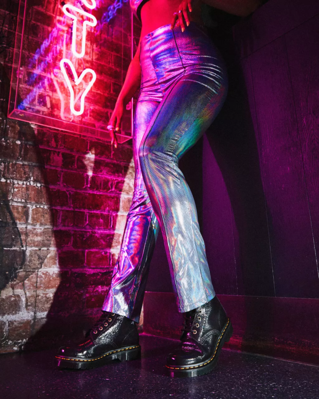 מגפי עור פטנט 1460 במצוקה Dr. Martens פטנט במצוקה שחור הַנעָלָה N8BB8139