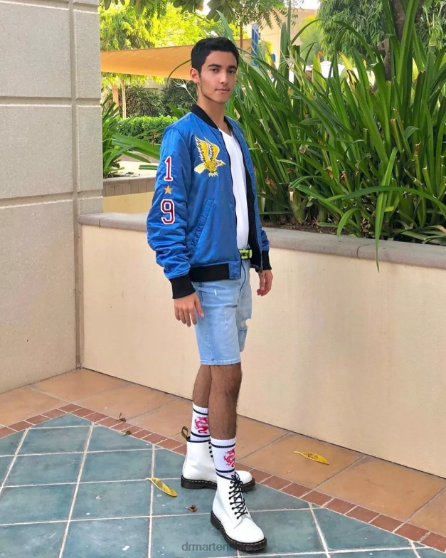 מגפי שרוכים מעור חלק 1460 Dr. Martens לבן חלק הַנעָלָה N8BB816