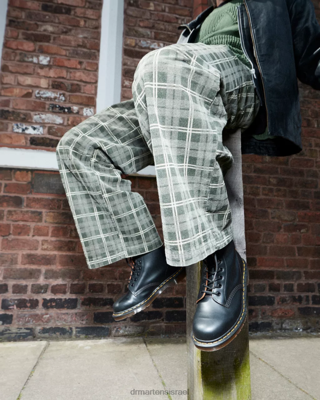 וינטג' 1460 תוצרת אנגליה מגפי שרוכים Dr. Martens קווילון שחור הַנעָלָה N8BB829