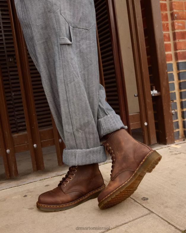 מגפי שרוכים מעור סוס מטורף 1460 Dr. Martens סוס חום מטורף הַנעָלָה N8BB856