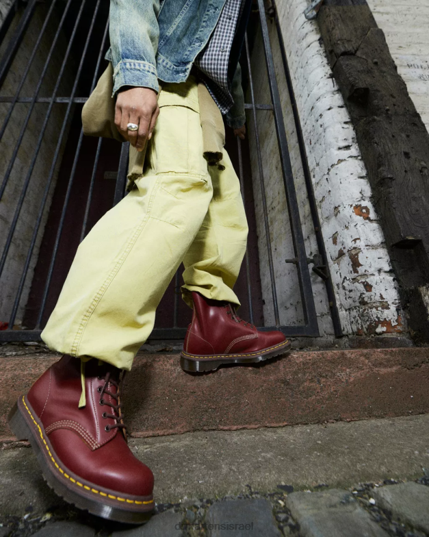 וינטג' 1460 תוצרת אנגליה מגפי שרוכים Dr. Martens קווילון אדום הַנעָלָה N8BB869