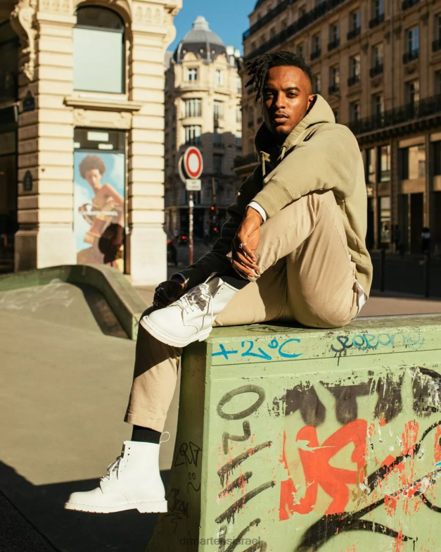 מגפי שרוכים מעור חלק מונו 1460 Dr. Martens לבן חלק הַנעָלָה N8BB894