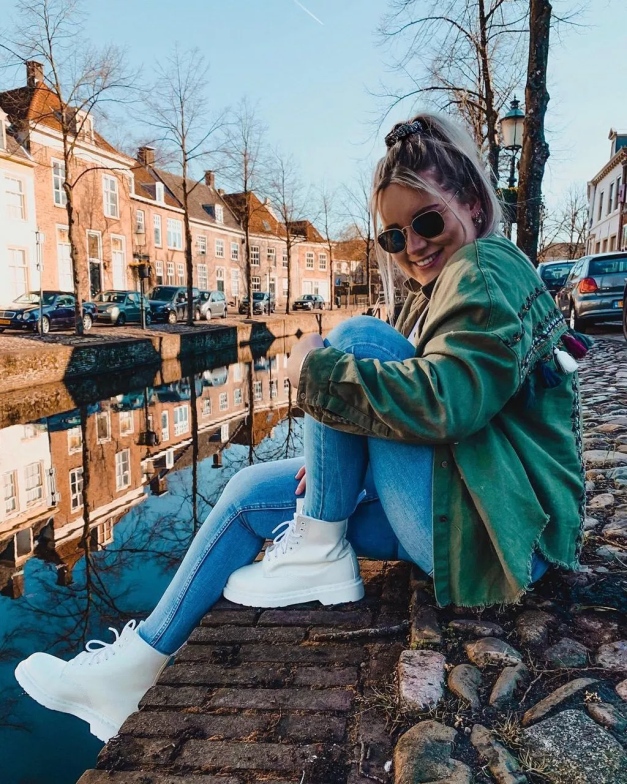 מגפי שרוכים מעור חלק מונו 1460 Dr. Martens לבן חלק הַנעָלָה N8BB894