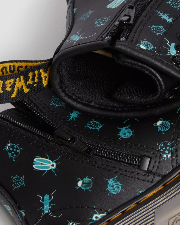 לפעוט 1460 זוהר בחושך מגפיים עם שרוכים Dr. Martens מאש אפ פרחוני שחור k hydro הַנעָלָה N8BB8420