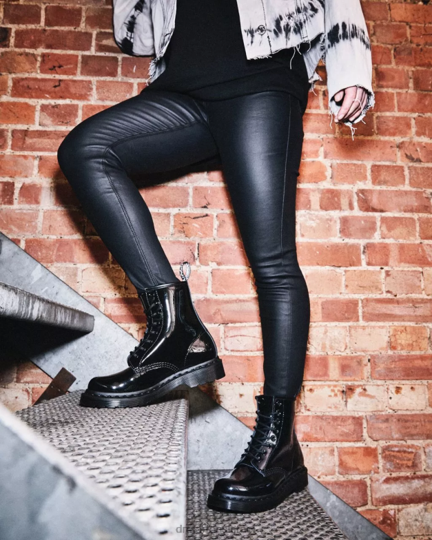 מגפי שרוכים מעור פט מונו 1460 Dr. Martens lucido שחור & פטנט מנורה הַנעָלָה N8BB8125