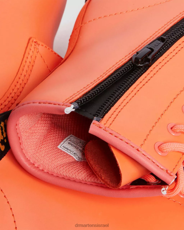 מגפי שרוכים מעור נוער 1460 romario Dr. Martens קורל רומאריו הַנעָלָה N8BB8469