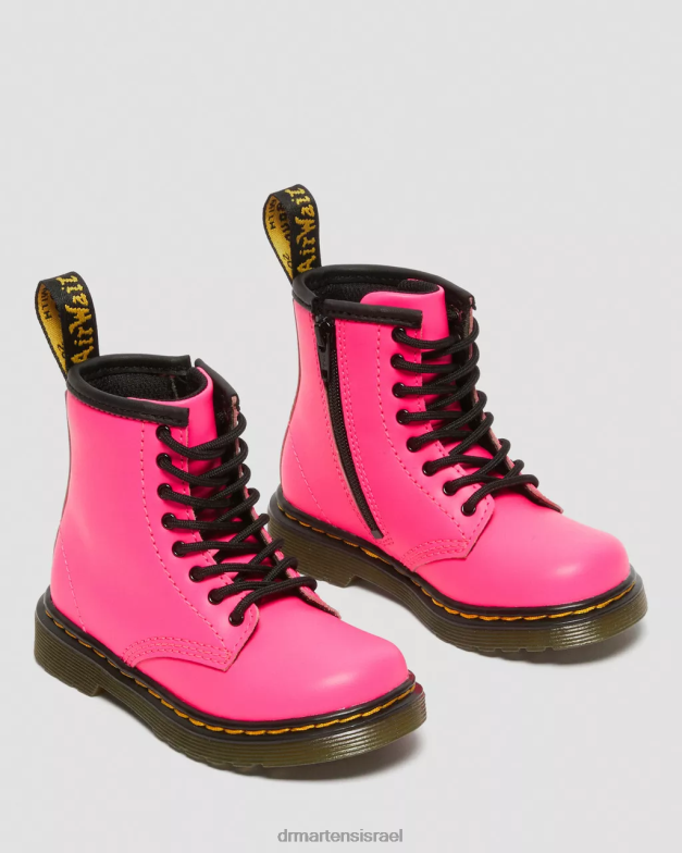 מגפי שרוכים מעור פעוט 1460 softy t Dr. Martens ורוד softy t הַנעָלָה N8BB8423