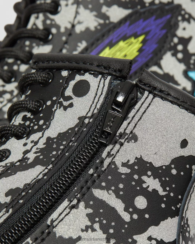 מגפי שרוכים מחזירי אור לפעוט 1460 space Dr. Martens הידרו שחור ואפור הַנעָלָה N8BB8413