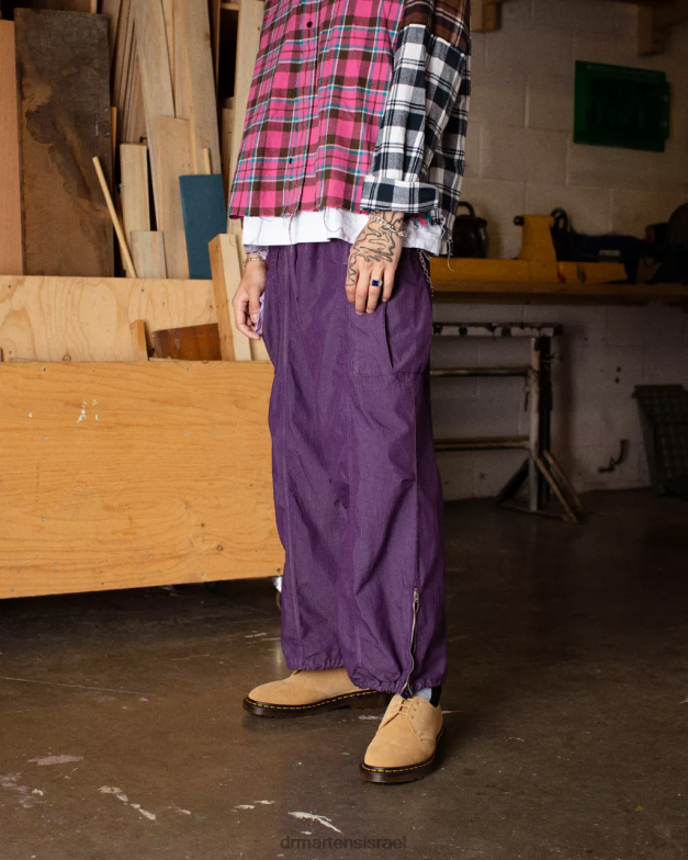 1461 תוצרת אנגליה נעלי אוקספורד זמש באק Dr. Martens זמש בז' באק הַנעָלָה N8BB8329