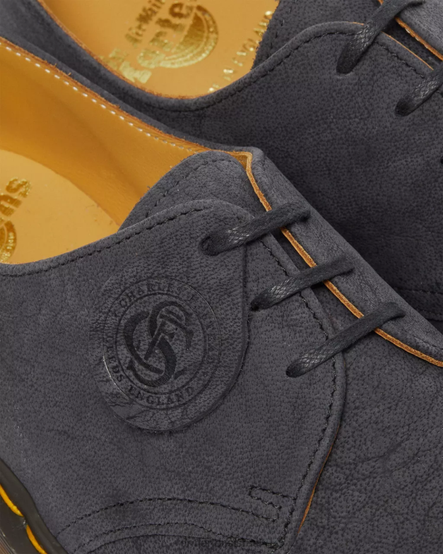 1461 תוצרת אנגליה נעלי אוקספורד מעור נובוק Dr. Martens שָׁחוֹר הַנעָלָה N8BB8331