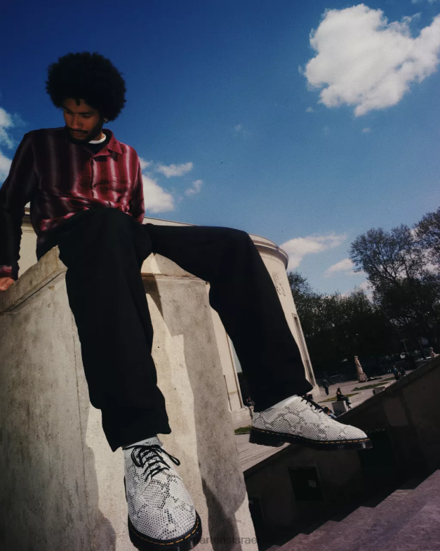 נעלי אוקספורד זמש בהדפס נחש 2046 Dr. Martens זמש בהדפס חול ופיתון שחור הַנעָלָה N8BB8315