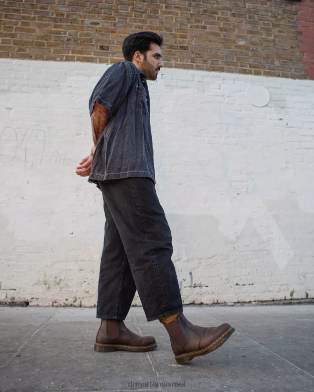 מגפי צ'לסי מעור סוס מטורף תפר צהוב 2976 Dr. Martens סוס משוגע חום כהה הַנעָלָה N8BB843