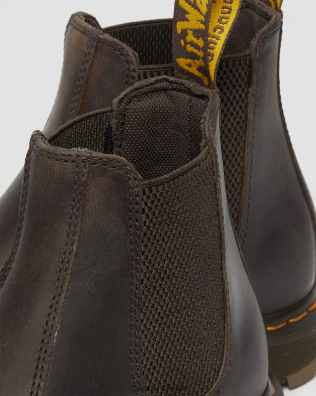 מגפי צ'לסי מעור עמידים בהחלקה 2976 Dr. Martens סוס משוגע חום כהה הַנעָלָה N8BB885