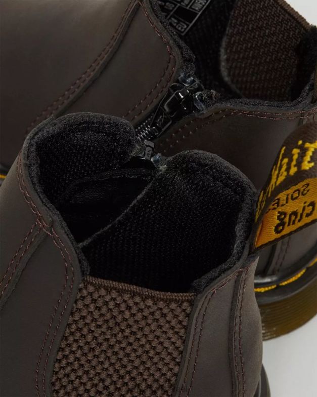 מגפי צ'לסי מעור לפעוט 2976 wildhorse Dr. Martens סוס בר בגוון חום כהה הַנעָלָה N8BB8402