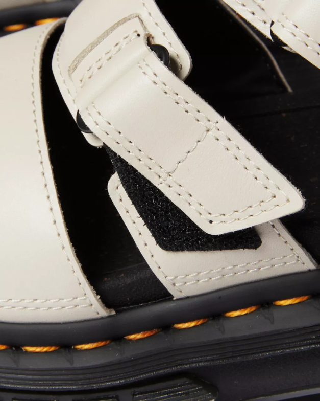 סנדלי פלטפורמה מעור ריקי נאפה לוקס 3 רצועות Dr. Martens נאפה לוקס אפור מרוצף אבן הַנעָלָה N8BB8268