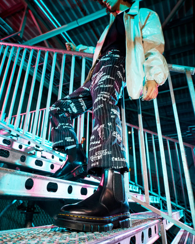 מגפי צ'לסי מעור חלק ריקארד מלוטש Dr. Martens שחור מלוטש חלק הַנעָלָה N8BB8175