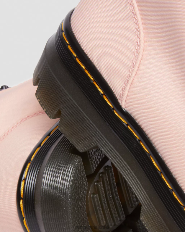 מסרק מגפי ניילון ועור Dr. Martens ניילון ציקלון בצבע בז' אפרסק הַנעָלָה N8BB8179