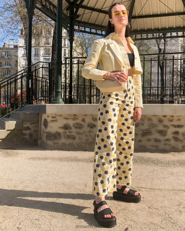 סנדלי פלטפורמה של רצועת עור ווס Dr. Martens הידרו שחור הַנעָלָה N8BB8250