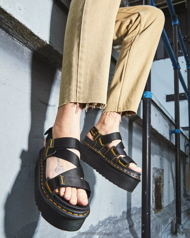 סנדלי פלטפורמת רצועת לוגו קימבר Dr. Martens הידרו שחור הַנעָלָה N8BB8269