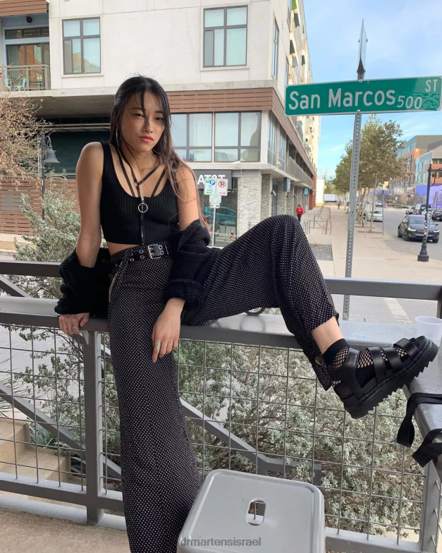 סנדלי רצועת עור בלייר ברנדו Dr. Martens ברנדו שחור הַנעָלָה N8BB8345