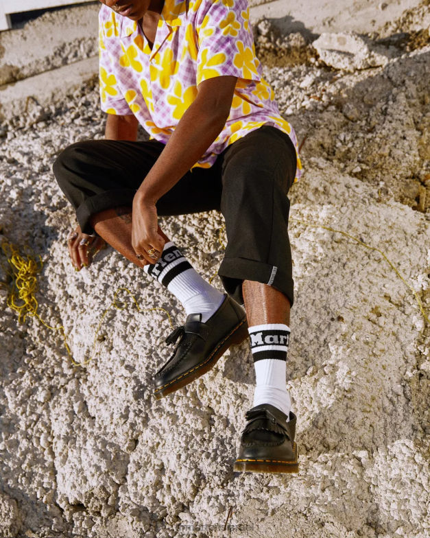 מכנסי גדילים טבעוניים של אדריאן פליקס Dr. Martens פליקס שחור לשפשף הַנעָלָה N8BB8376