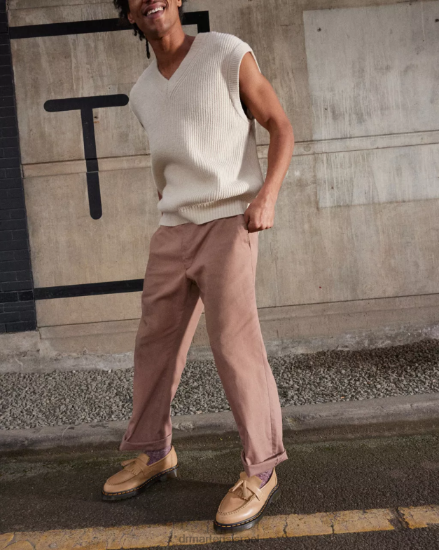 מכנסי ציצית מעור אדריאן קררה Dr. Martens קררה בצבע בז' הַנעָלָה N8BB8381