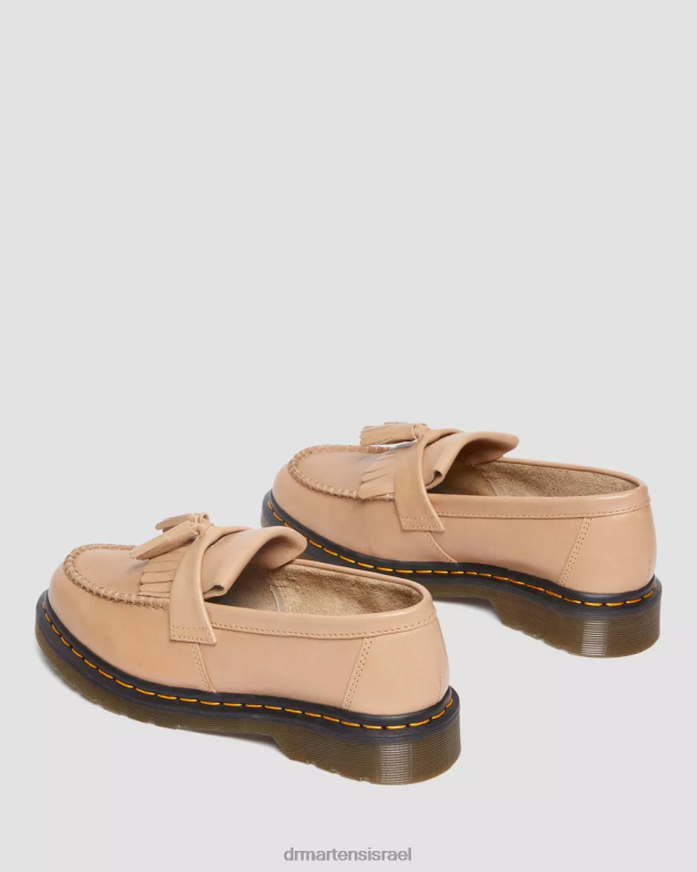 מכנסי ציצית מעור אדריאן קררה Dr. Martens קררה בצבע בז' הַנעָלָה N8BB8381