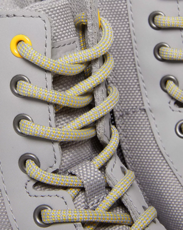 מגפי ג'וניור מסרק קשוחים במיוחד Dr. Martens אפור בינוני קשיח במיוחד וגומי הַנעָלָה N8BB8442