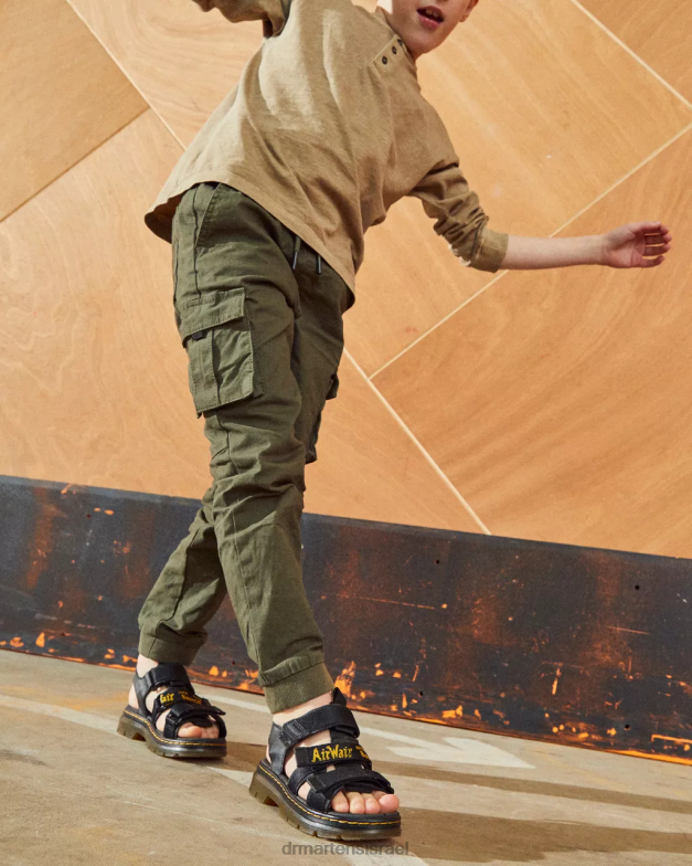 סנדלי קז'ואל של junior callan Dr. Martens שחור קשיח במיוחד וגומי הַנעָלָה N8BB8450