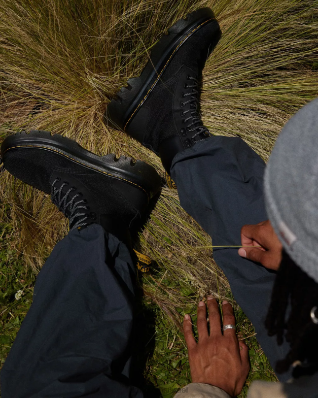 מגפי שירות של tarik Dr. Martens Ajax שחור & קשיח במיוחד והידרו הַנעָלָה N8BB875